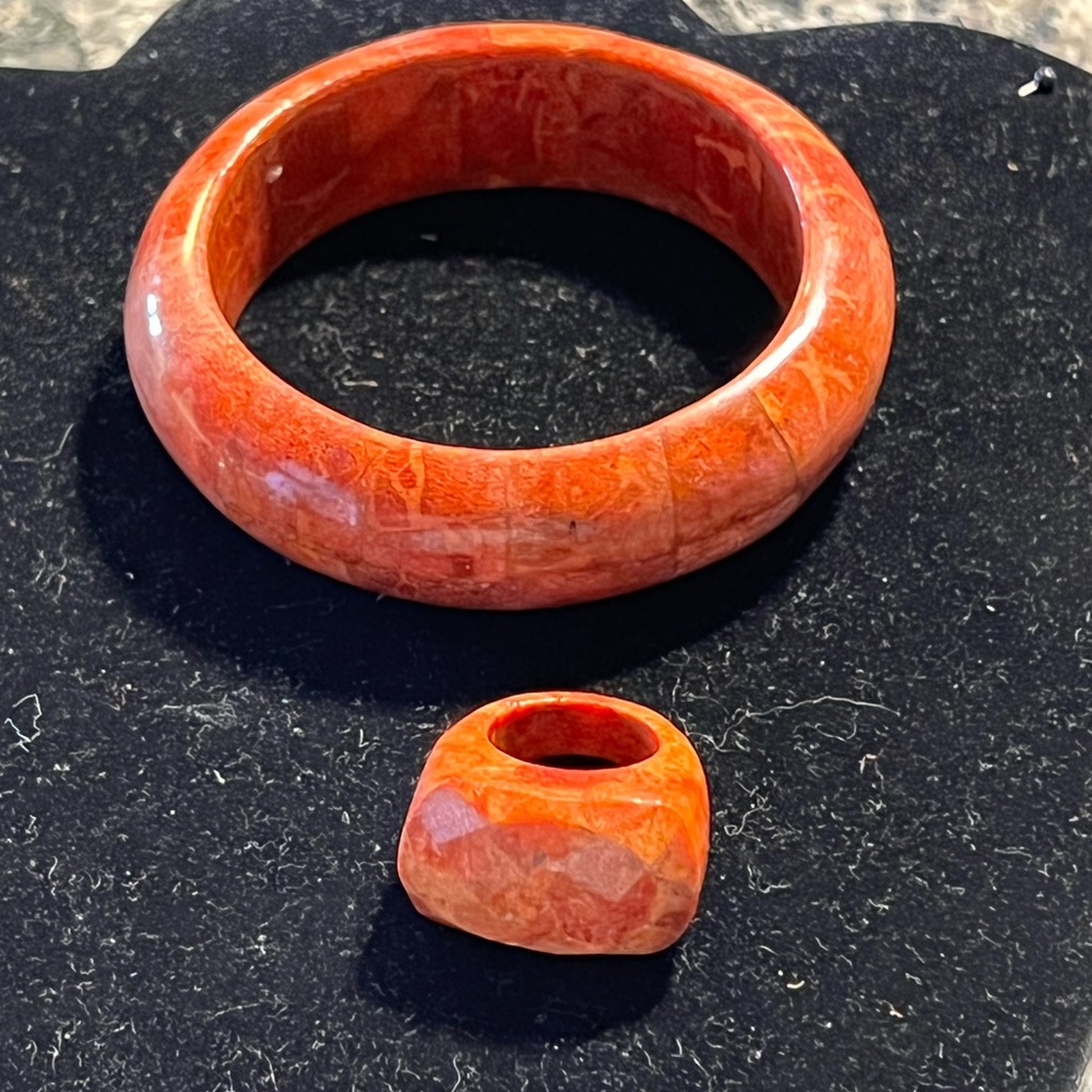 Red coral set